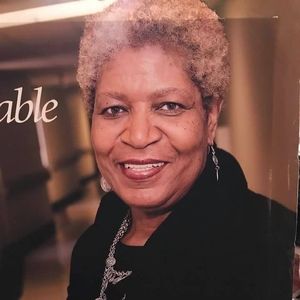 Meet your Posher, Ella